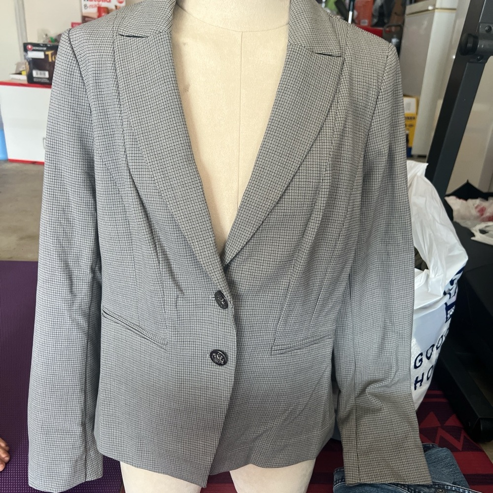 White House Black Market Gray Blazer